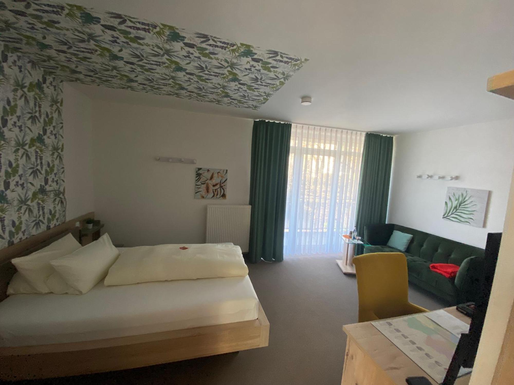Hotel Atrium Garni 3*
